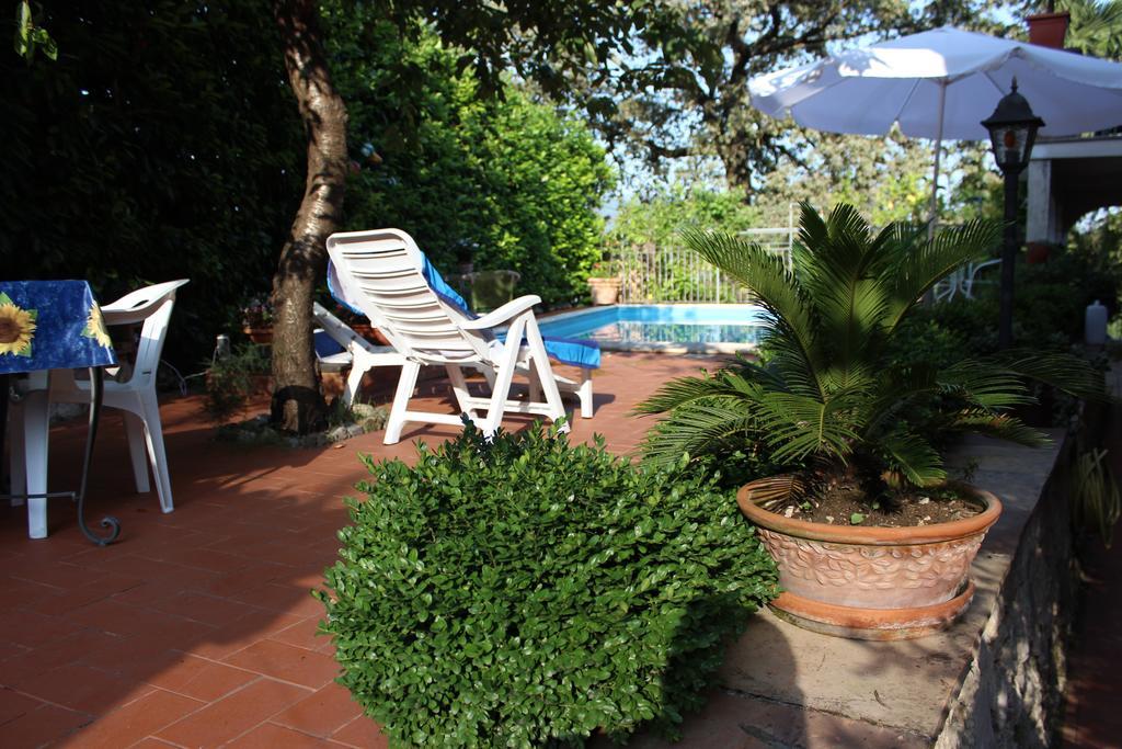 The Oaks Bed & Breakfast Spigno Saturnia Bagian luar foto