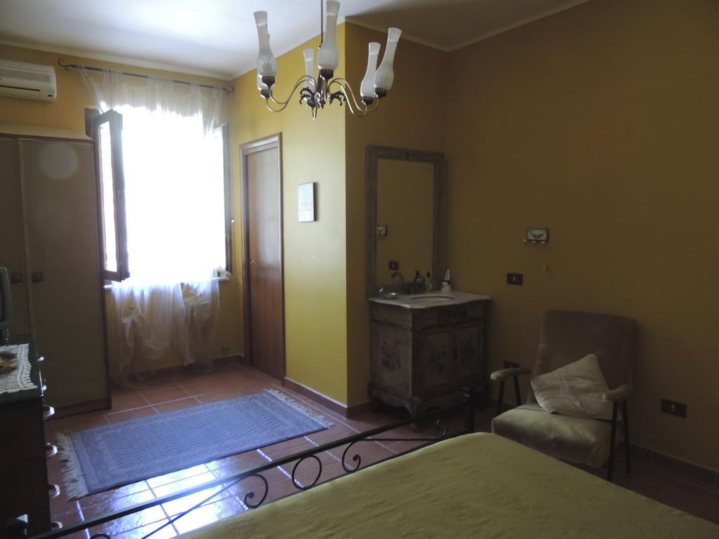 The Oaks Bed & Breakfast Spigno Saturnia Ruang foto