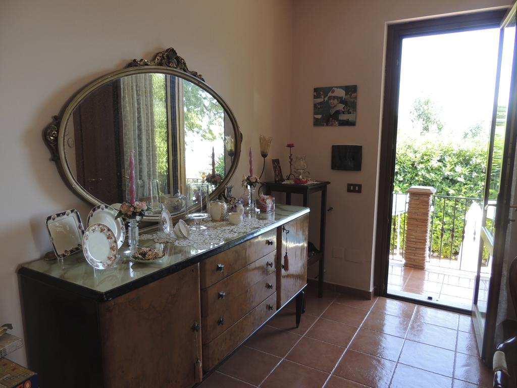 The Oaks Bed & Breakfast Spigno Saturnia Bagian luar foto