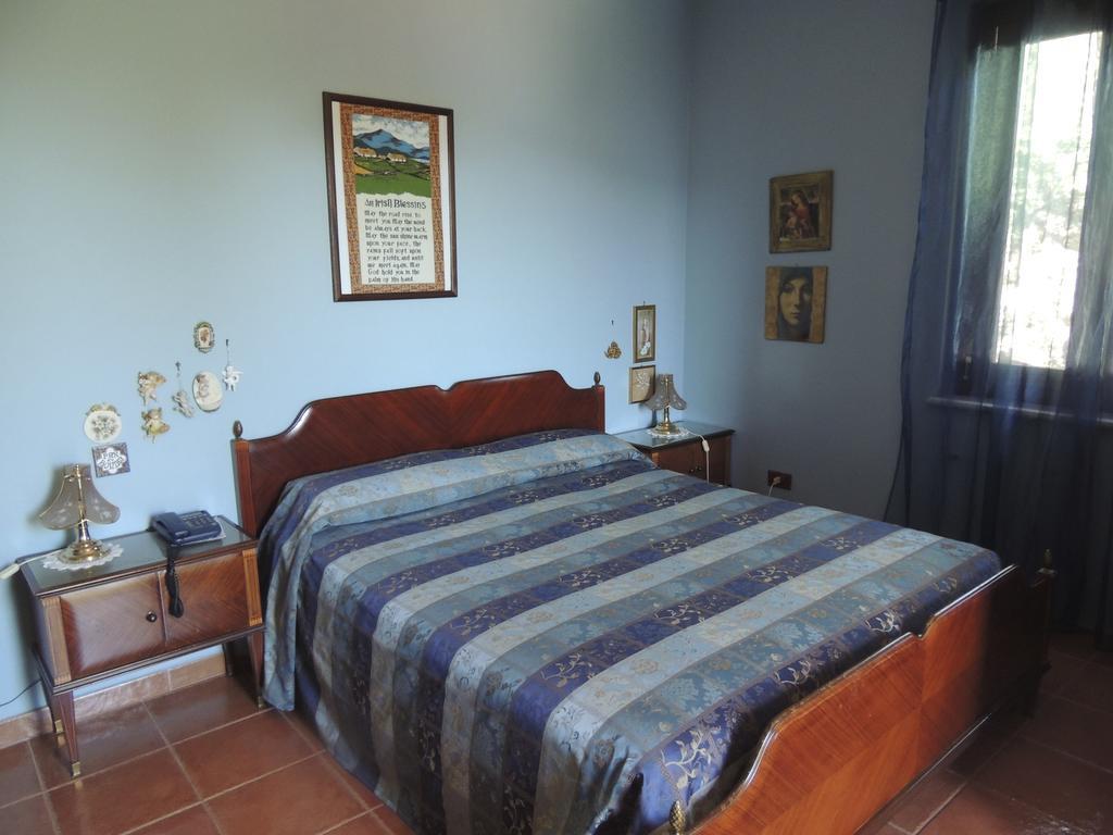 The Oaks Bed & Breakfast Spigno Saturnia Ruang foto